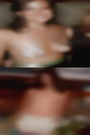 Girls looking for threesome
